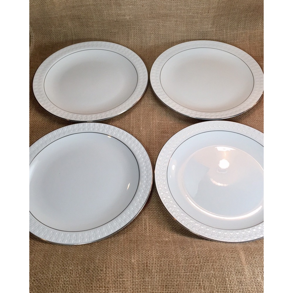 4 Centura by Corning Sculptured Rim Platinum Trim Dinner Plates White 10.5"